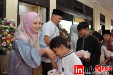 Kabid Humas Polda Jabar : Gapai Berkah Ramadhan, Polisi Santuni Puluhan Anak Yatim