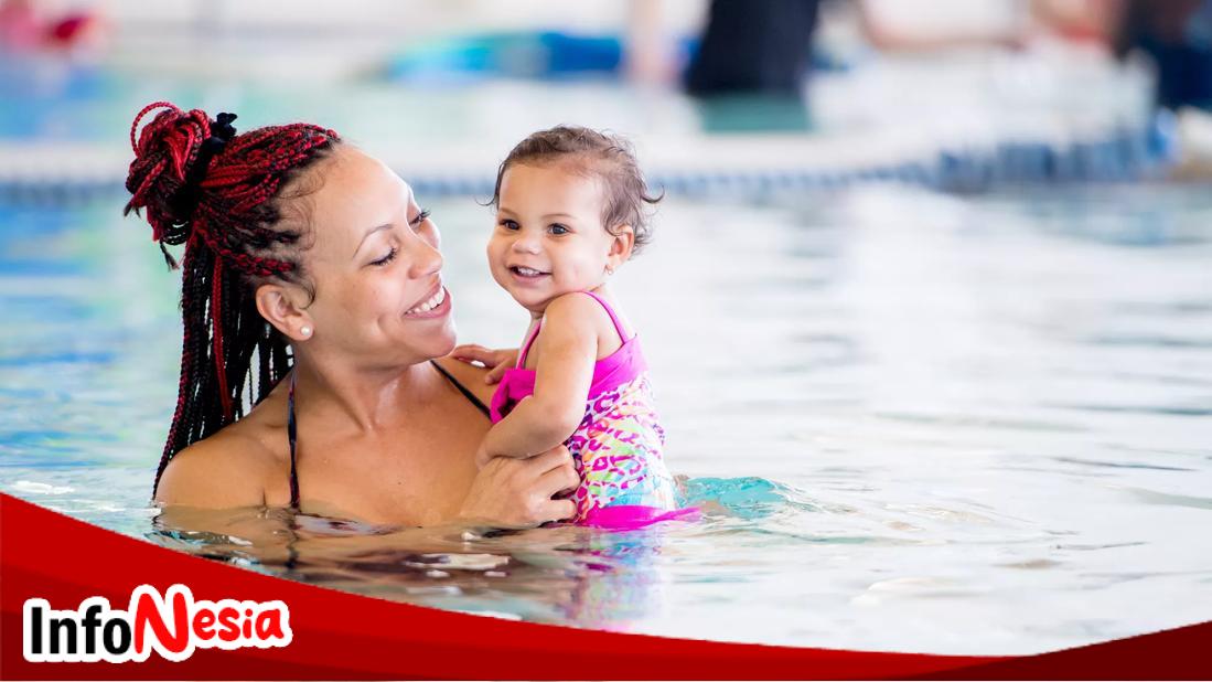 Inilah Saatnya Bayi Anda Bisa Masuk ke Kolam