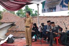 Kepala Desa Sadang Mekar Menghadiri Tabligh Akbar Dalam Memperingati Maulid Nabi Muhamad SAW