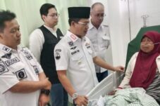 Bupati Bandung H Dadang Supriatna Langsung Monitoring Kerusakan dan Warga Terdampak Gempa.