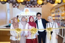 Sumber : Roti Maros Karaengta