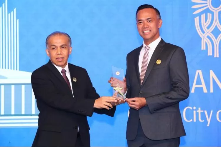 BNI Dinobatkan Sebagai Very best Indonesian Financial institution untuk Serving Diaspora dari Konjen RI di Hongkong