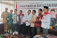 Ormas Laki KBB Gelar Audensi Di Hari Harkodia di Kantor DPRD Kabupetan Bandung Barat