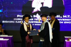 BINUS College Resmi Angkat Guru Besar di Bidang Commercial Engineering