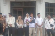 Ratusan Forum Masyarakat Bandung Barat Gelar Doa Bersama dan Aksi Damai Pilkada 2024 di Kantor Bawaslu KBB 