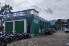 Demo siswa disinyalir sengaja untuk menggeser isu dugaan korupsi di SMKN 1 Cihampelas KBB. APH dan Inspektorat Harus Turun Tangan Demo siswa disinyalir sengaja untuk menggeser isu dugaan korupsi di SMKN 1 Cihampelas KBB. APH dan Inspektorat Harus Turun Tangan