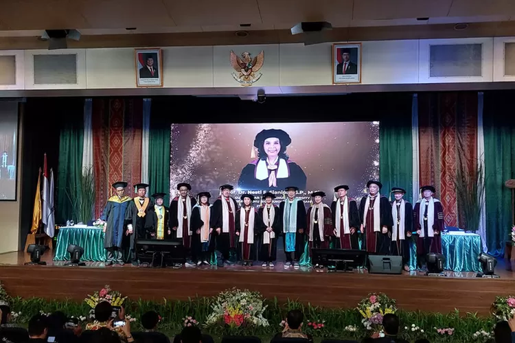 BINUS College Lantik Guru Besar Baru di Bidang Bioteknologi Tanaman BINUS College Lantik Guru Besar Baru di Bidang Bioteknologi Tanaman