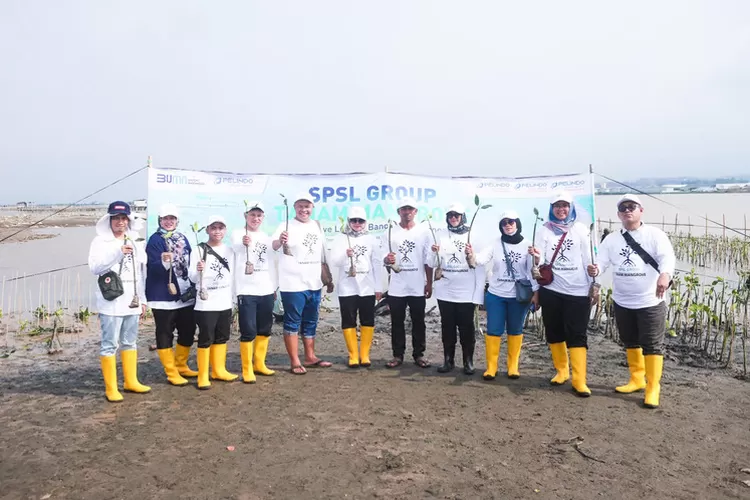 Pelindo Tanam Mangrove Dukung Goal Dekarbonisasi Pelindo Tanam Mangrove Dukung Goal Dekarbonisasi