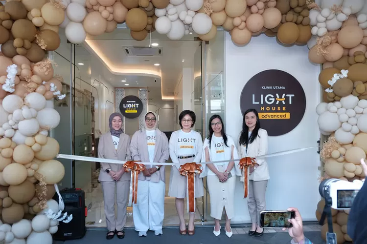 LIGHThouse Complicated Buka Cabang Baru di Kelapa Gading LIGHThouse Complicated Buka Cabang Baru di Kelapa Gading