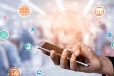 Optimalkan Bisnis Virtual dengan Omnichannel dan CRM